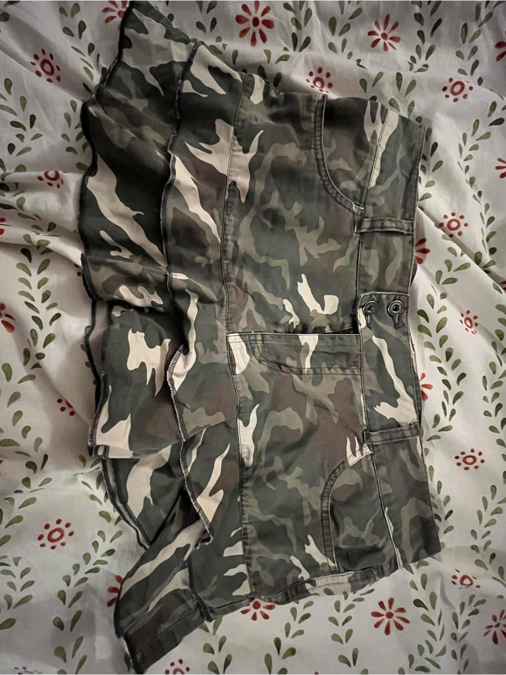 y2k 725 Orginals camo mini skirt